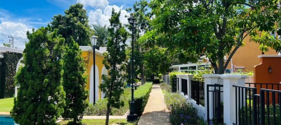 2 bedrooms House in Cha-am, Thailand No. 70417 2