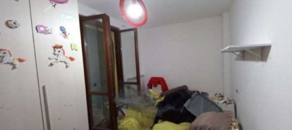 3-salle Appartement à Luino, Italy No. 12952 16