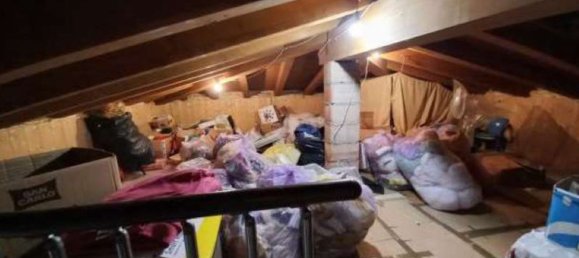 3-salle Appartement à Luino, Italy No. 12952 11