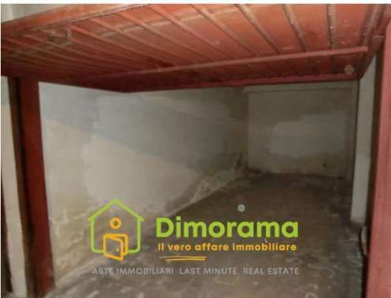 Garaje en Viterbo, Italy 20 m² No. 363655