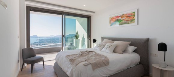 4 bedrooms Villa in Cumbre Del Sol, Spain No. 13154 16