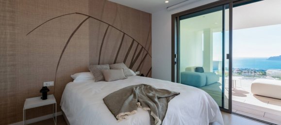 4 bedrooms Villa in Cumbre Del Sol, Spain No. 13154 17