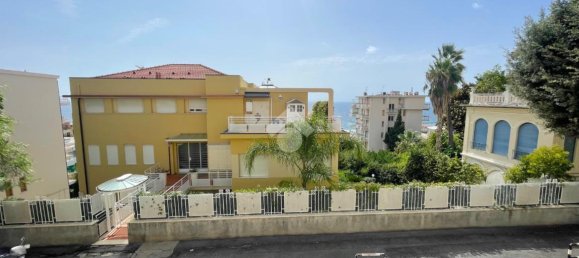 4 rooms House in Sanremo, Italy No. 15239 2