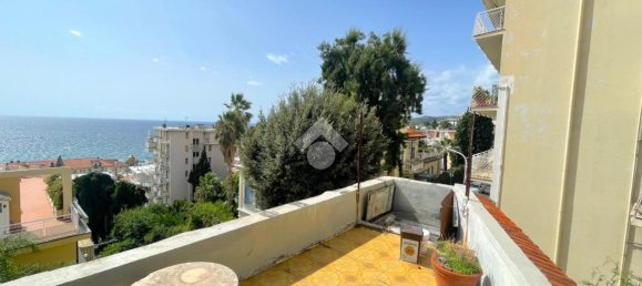 4 rooms House in Sanremo, Italy No. 15239 18