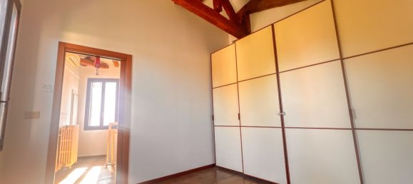 Casa de 4 habitaciónes en Mira, Italy No. 290709 10