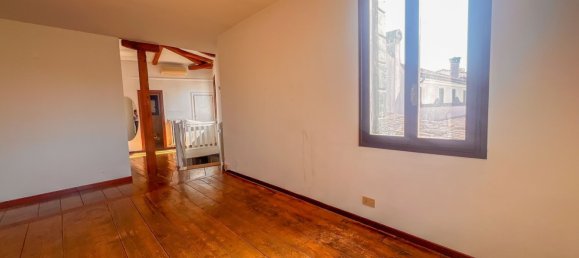 Casa de 4 habitaciónes en Mira, Italy No. 290709 3