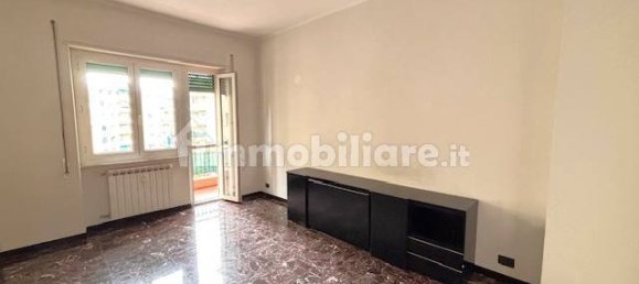 2 bedrooms Apartment in Genoa, Italy No. 313358 2
