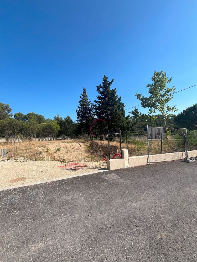 Terreno em Lambesc, France 345 m² N.º 101481