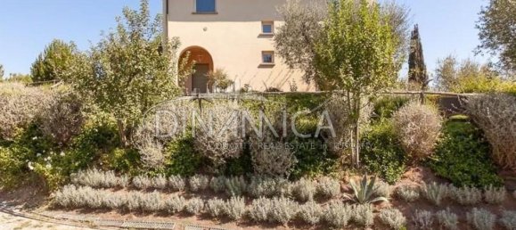8 rooms House in Montopoli in Val d'Arno, Italy No. 224580 2