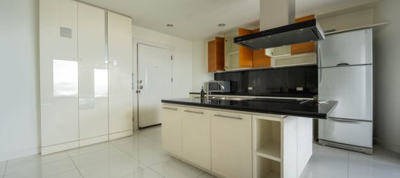 Condominio de 2 dormitorios en Bang Rak, Thailand No. 67007 4