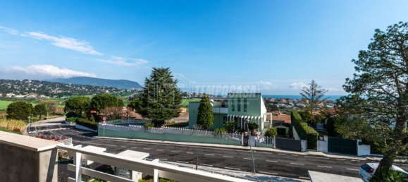 Casa de 4 habitaciónes en Numana, Italy No. 149475 21