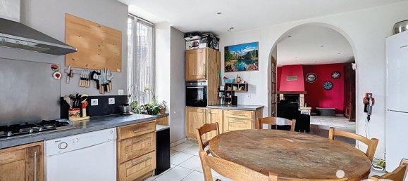 6 bedrooms House in Vaulnaveys-le-Haut, France No. 205055 3