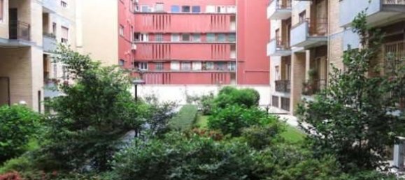 3 rooms Apartment in Milan, Italy No. 285436 6