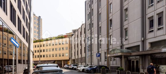 1 bedroom Apartment in Milan, Italy No. 336984 18