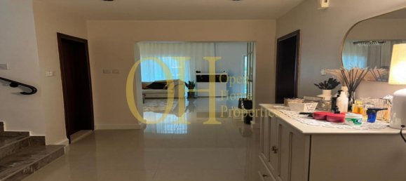 2 bedrooms Townhouse in Abu Dhabi, UAE No. 40258 9