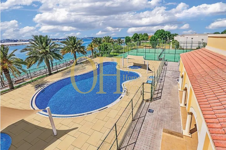 2 bedrooms Townhouse in Abu Dhabi, UAE No. 40258