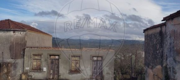 Casa de 2 dormitorios en Sao Joao da Madeira, Portugal No. 180101 2