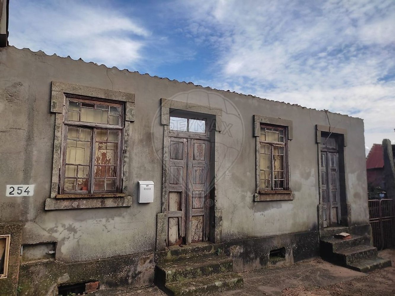 Casa de 2 dormitorios en Sao Joao da Madeira, Portugal No. 180101