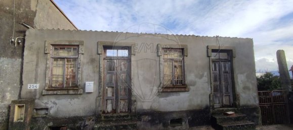 Casa de 2 dormitorios en Sao Joao da Madeira, Portugal No. 180101 6