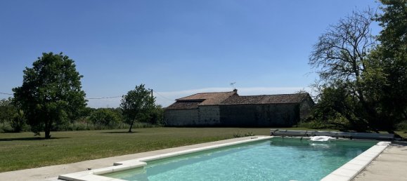 5 bedrooms House in Fontenille, France No. 102214 6