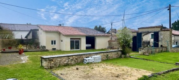 5 bedrooms House in Fontenille, France No. 102214 7