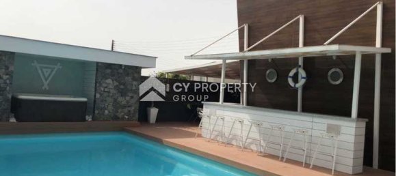 5 bedrooms House in Kolossi, Cyprus No. 17057 11