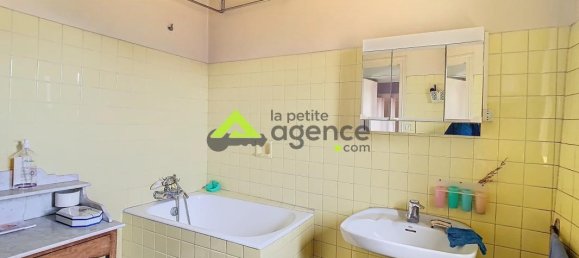 3 bedrooms Villa in Evaux-les-Bains, France No. 103652 2