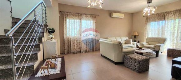 4 bedrooms House in Ypsonas, Cyprus No. 15812 4