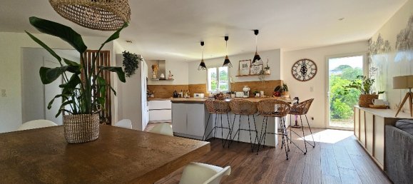 Casa de 7 divisões em La Couronne, France N.º 278796 2