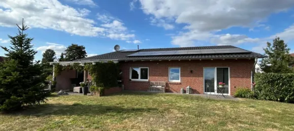 Bungalow de 3 habitaciónes en Nienburg, Germany No. 358037 3