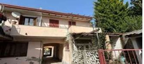 3 rooms Apartment in Venegono Superiore, Italy No. 186704 10