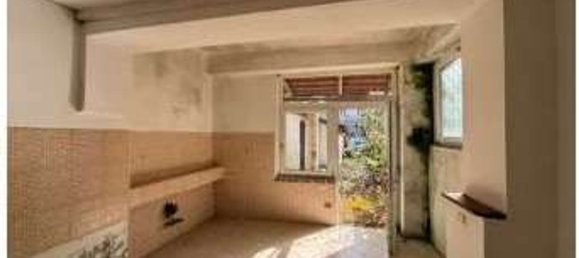 3 rooms Apartment in Venegono Superiore, Italy No. 186704 2