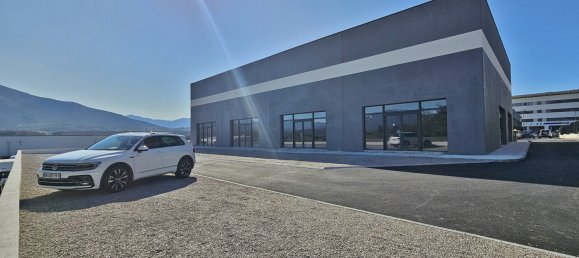 92m² Commercial property in Ajaccio, France No. 243954 6