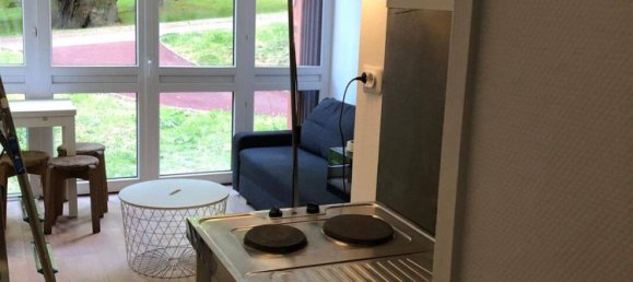 Studio in La Celle-Saint-Cloud, France No. 333861 3