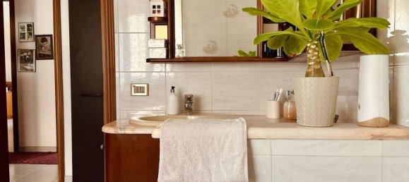 Квартира с 6 комнатами в Кальяри, Италия № 85792 20