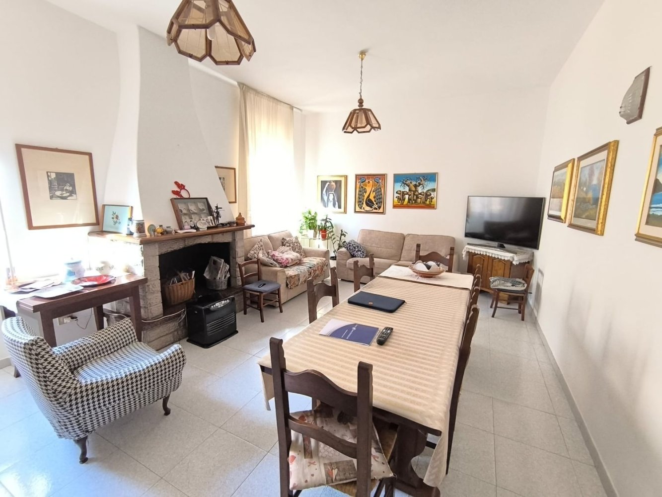 Квартира с 6 комнатами в Кальяри, Италия № 85792