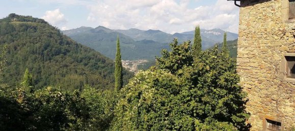 4 bedrooms House in Bagni di Lucca, Italy No. 132 2