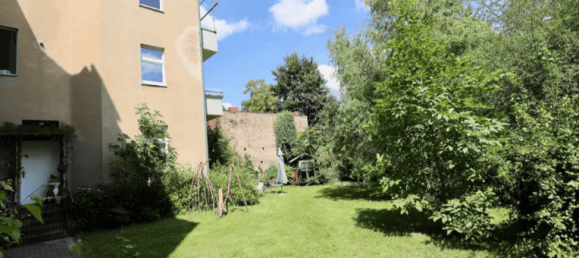 Квартира с 2 комнатами в Лихтерфельде, Германия № 23550 5