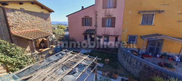 2 bedrooms House in Capraia e Limite, Italy No. 50496 6