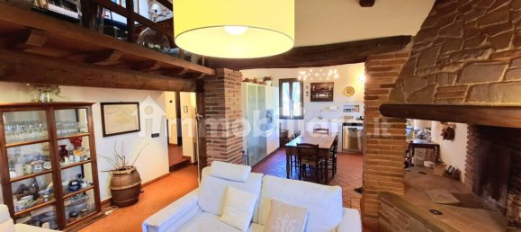 2 bedrooms House in Capraia e Limite, Italy No. 50496 13