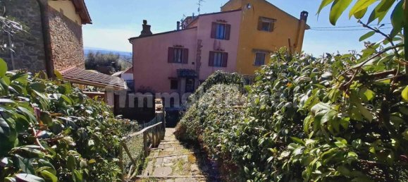 2 bedrooms House in Capraia e Limite, Italy No. 50496 8