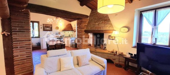 2 bedrooms House in Capraia e Limite, Italy No. 50496 14