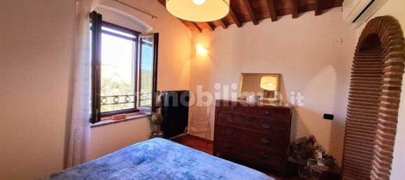 2 bedrooms House in Capraia e Limite, Italy No. 50496 33