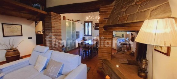 2 bedrooms House in Capraia e Limite, Italy No. 50496 28