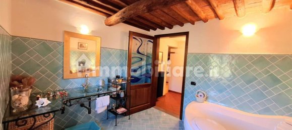 2 bedrooms House in Capraia e Limite, Italy No. 50496 25