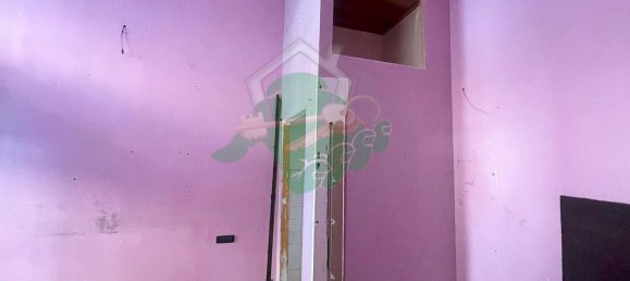 23m² Commercial property in Foggia, Italy No. 188128 5