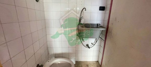 23m² Commercial property in Foggia, Italy No. 188128 13