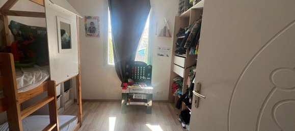 Дом с 3 спальнями в Сен-Жан-де-Ливерсе, Франция № 340156 3