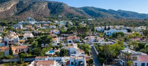 4 dormitorios villa en venta en L'Alfàs del Pi, Alicante, Comunidad Valenciana, Spain № 365638 11