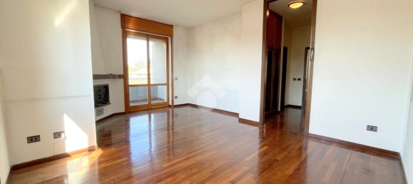 2 bedrooms Apartment in Cornaredo, Italy No. 263383 2